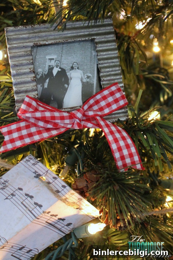 Rustic Glam Glittery Christmas Tree | TheTurquoiseHome.com