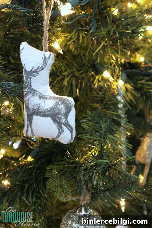 Rustic Glam Glittery Christmas Tree | TheTurquoiseHome.com