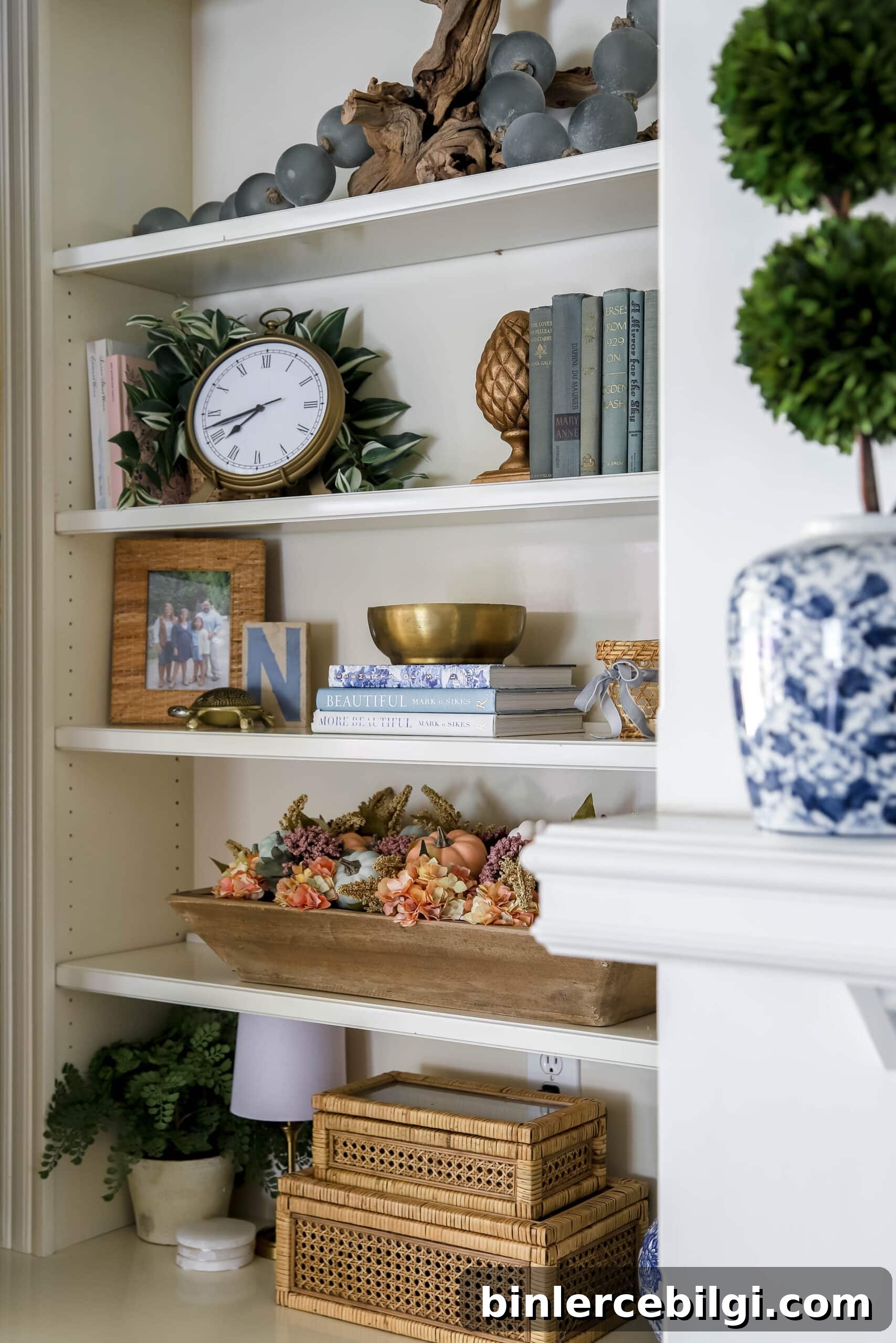 Fall bookshelves
