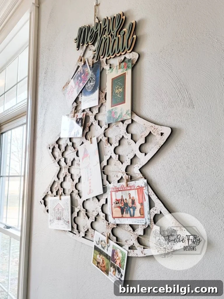 Tree Lattice Christmas Card Display