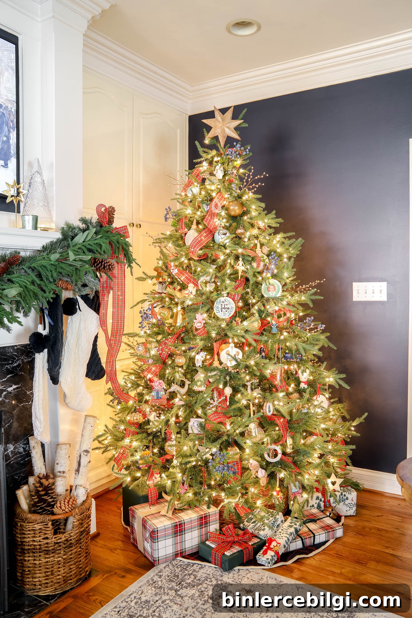 plaid christmas tree decor