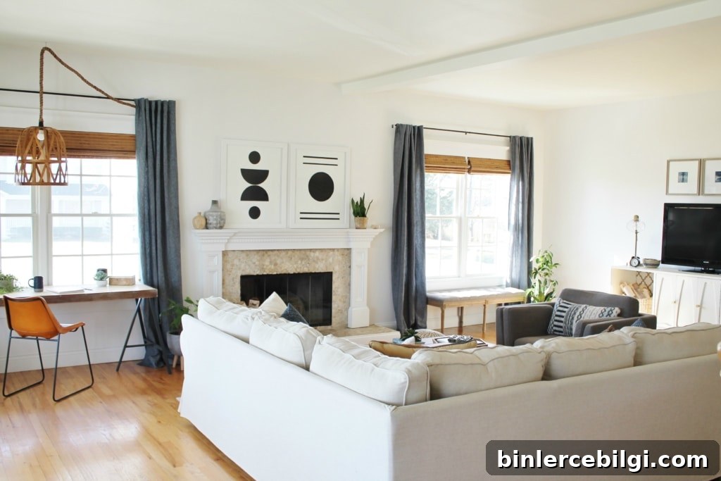living room with walls painted with Sherwin Williams Snowbound