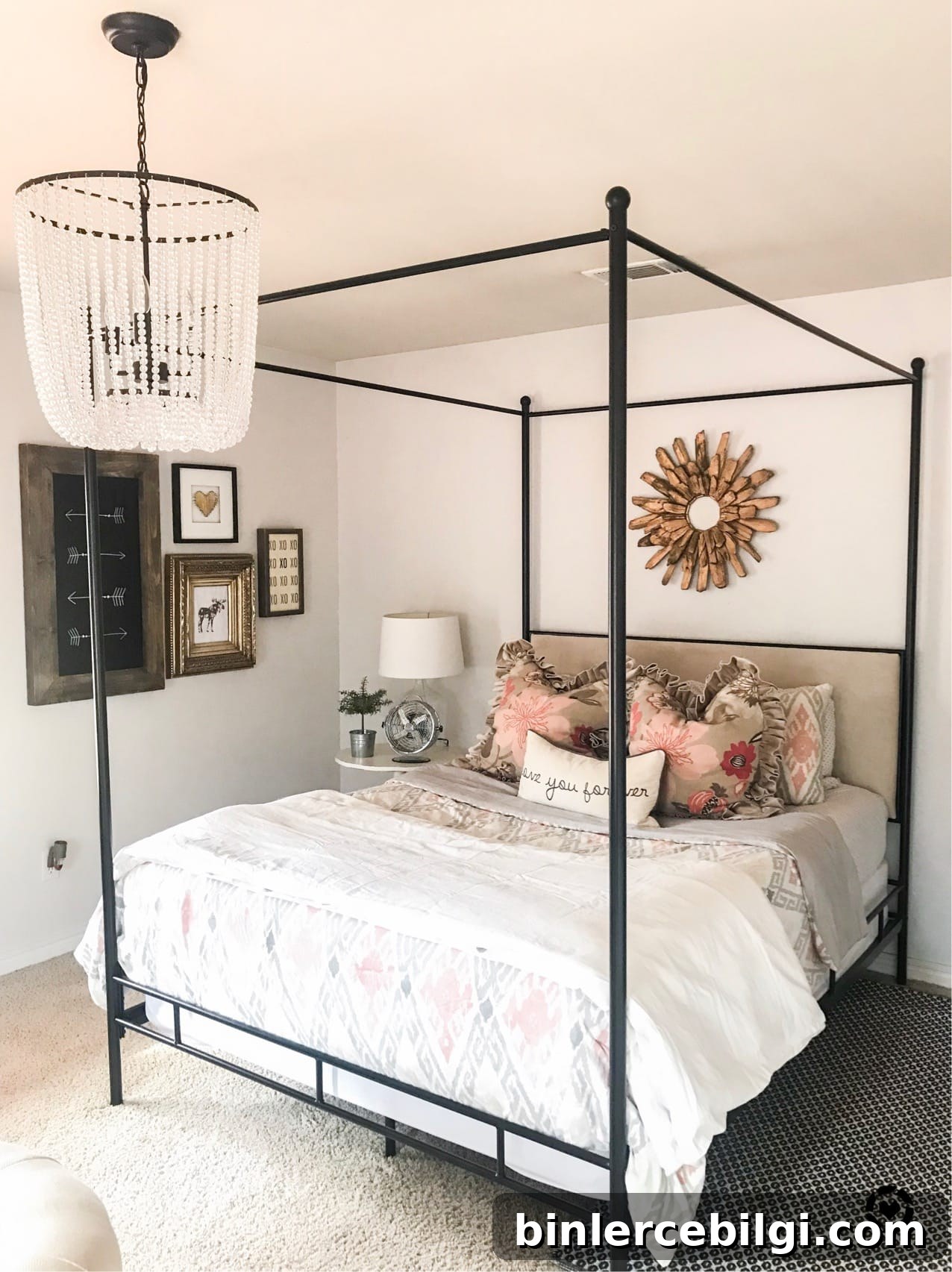 bedroom with walls painted in Sherwin Williams Snowbound