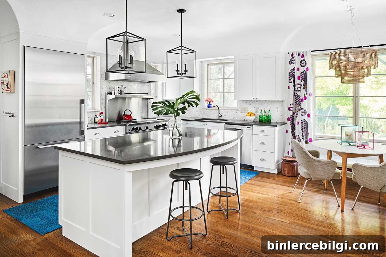 Sherwin-Williams Extra White SW 7006: Paint Color Guide 5 bright white kitchen with splashes of colorful accents