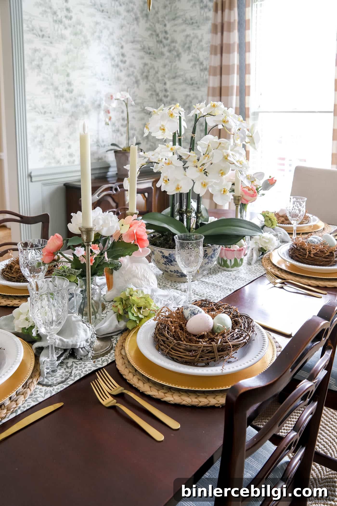 Soft Colored Table Linens for Spring Table Decor