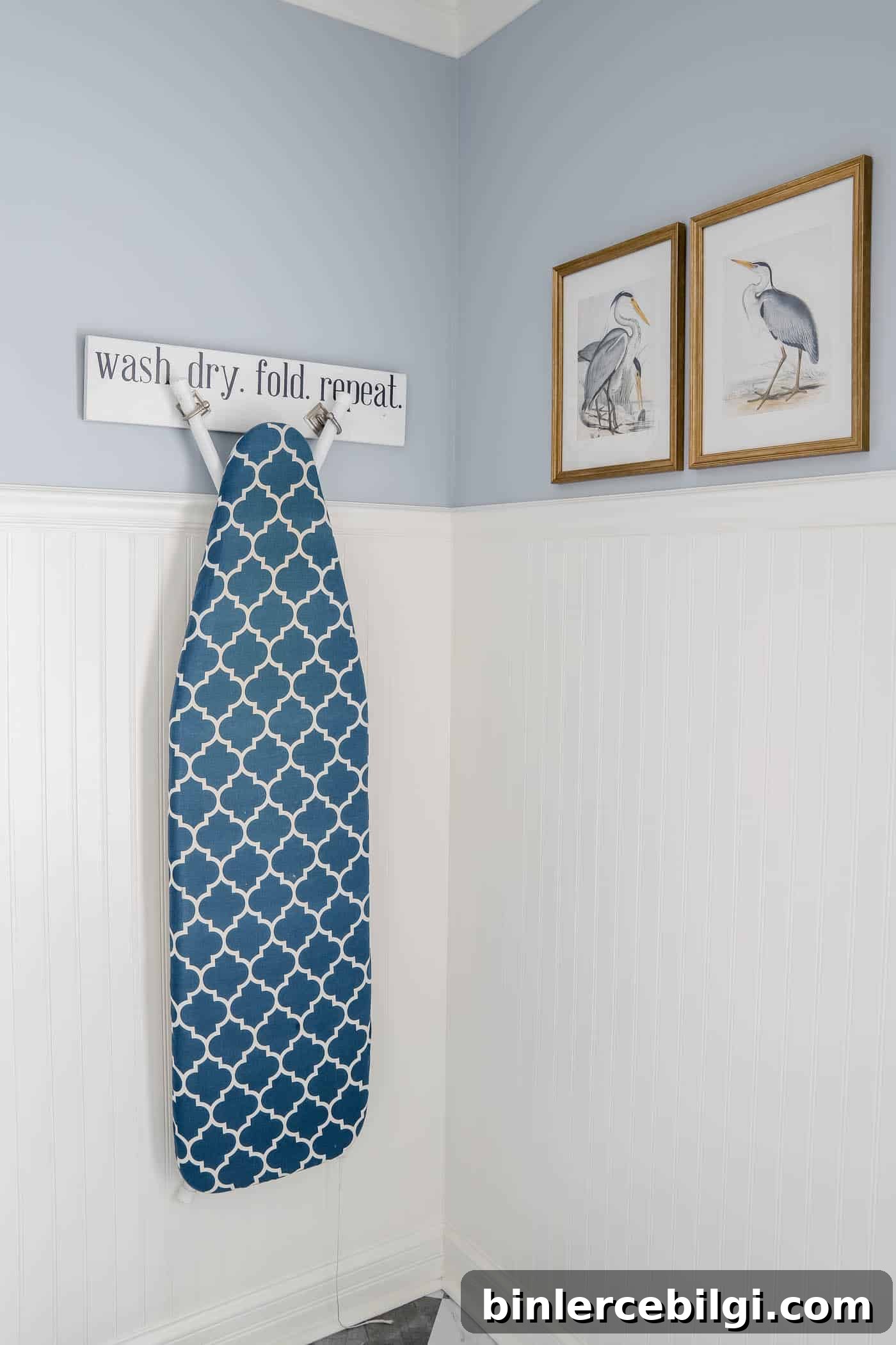 16 Affordable Laundry Room Ideas 13 Blue and white laundry room with beadboard