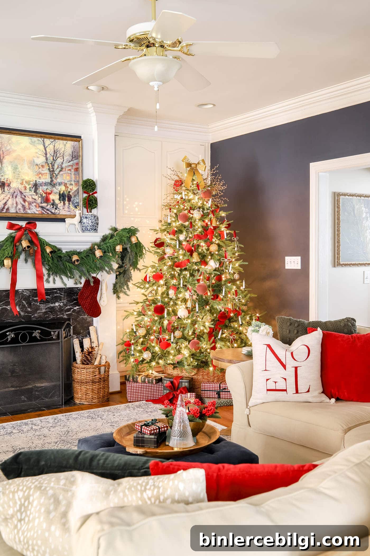 Traditional Christmas Decor in the living room