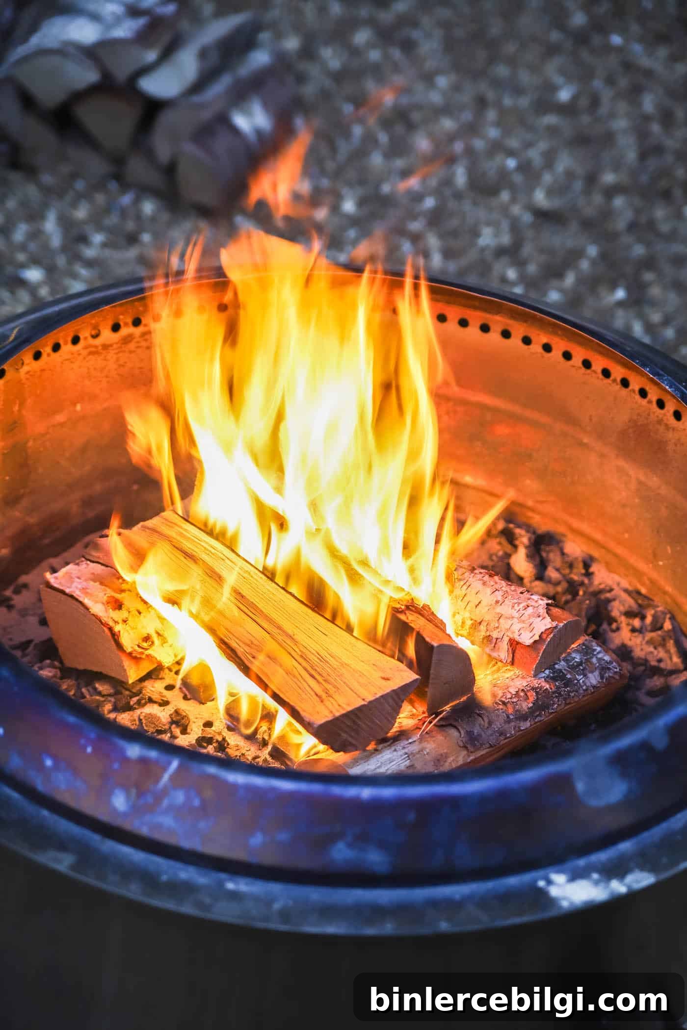 closeup fire in a solo stove fire pit.