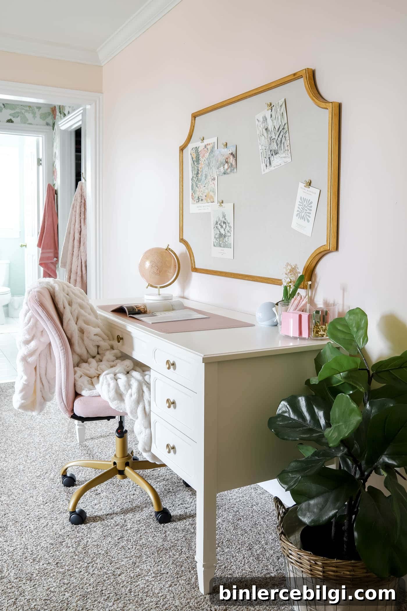teen girl study area