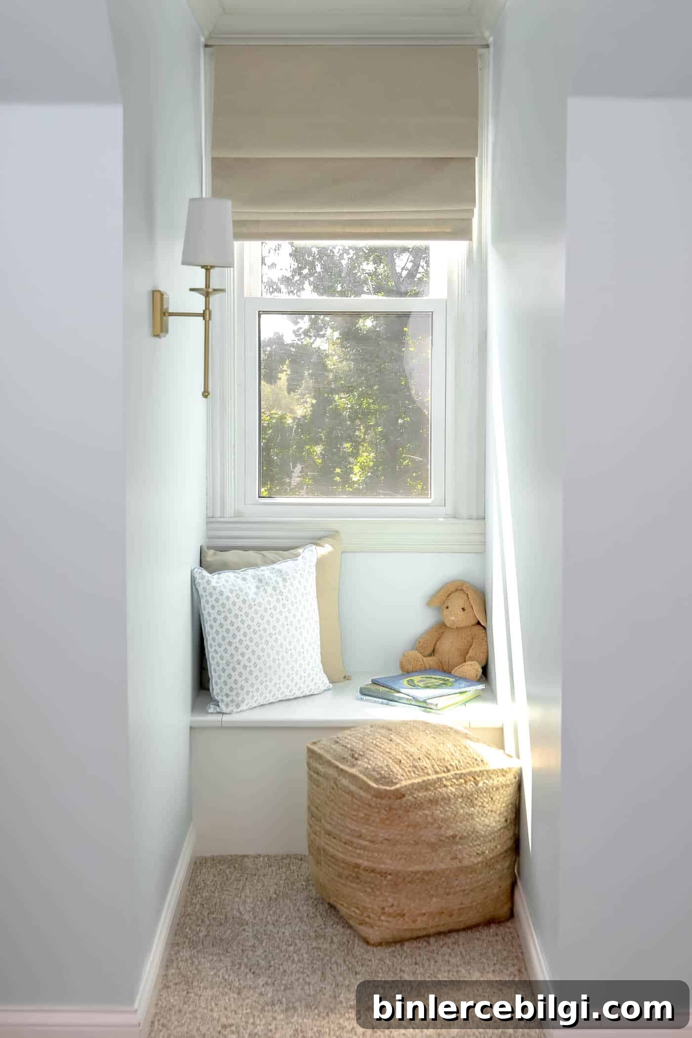 Coastal theme Reading Nook with Tidewater paint on the walls.