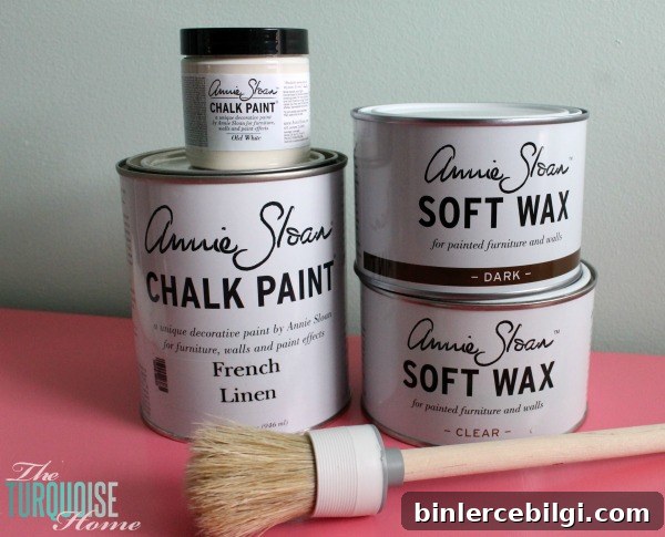 Annie Sloan French Linen and Old White Chalk Paint | TheTurquoiseHome.com