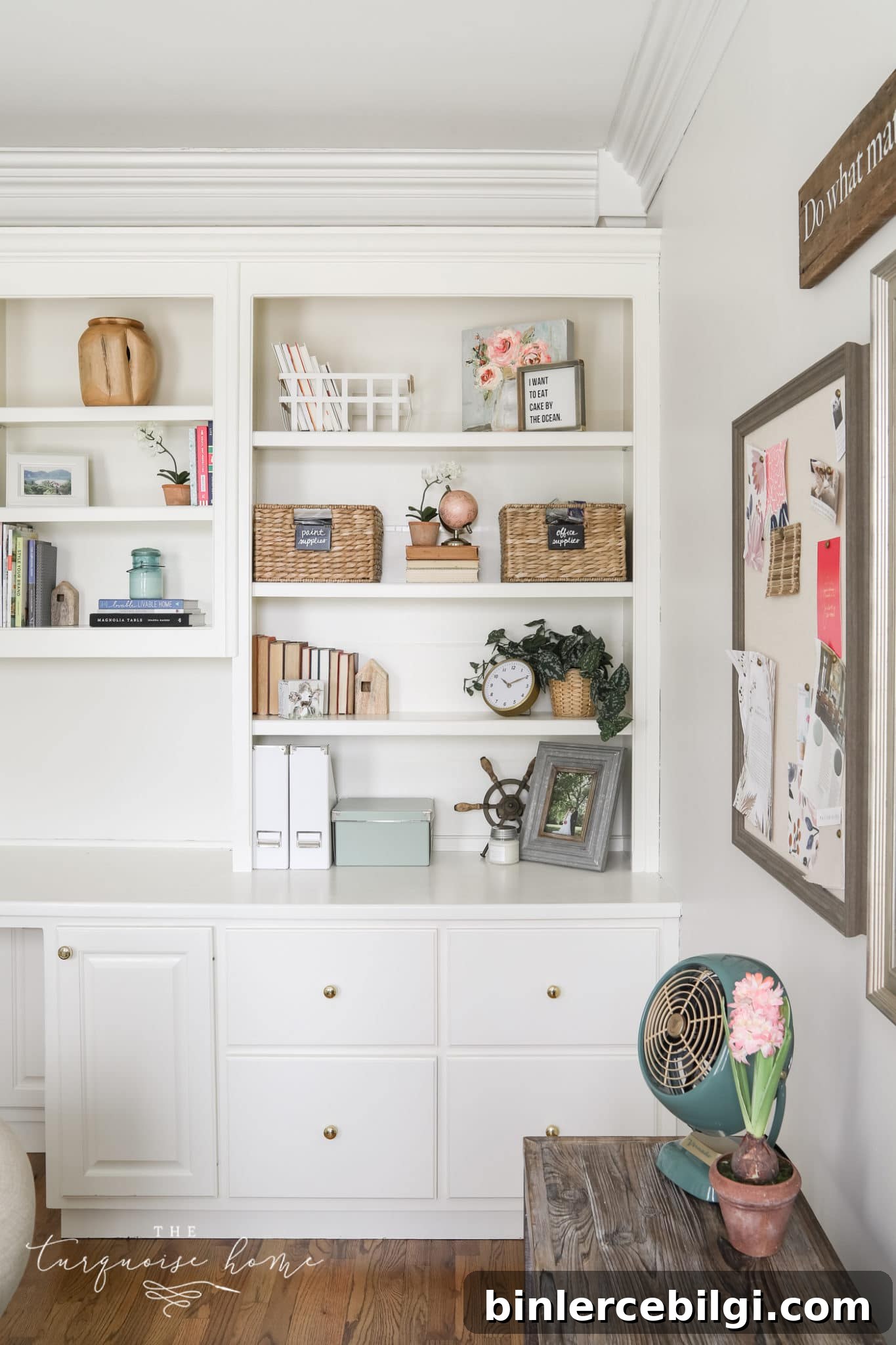 simple formulas for styling bookshelf decor