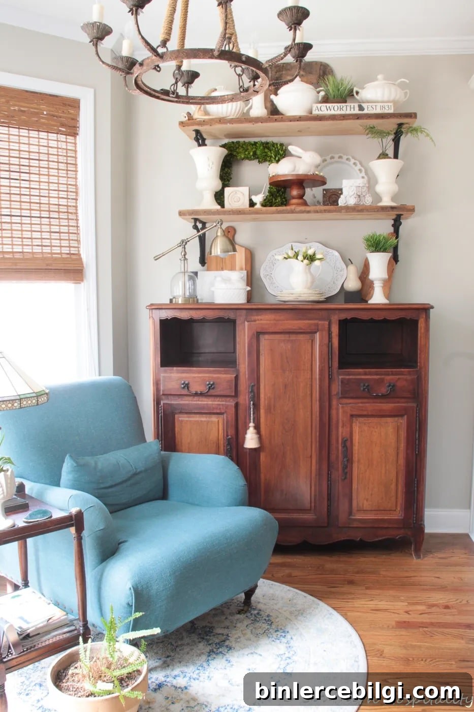 Decorating with antiques and vintage furniture