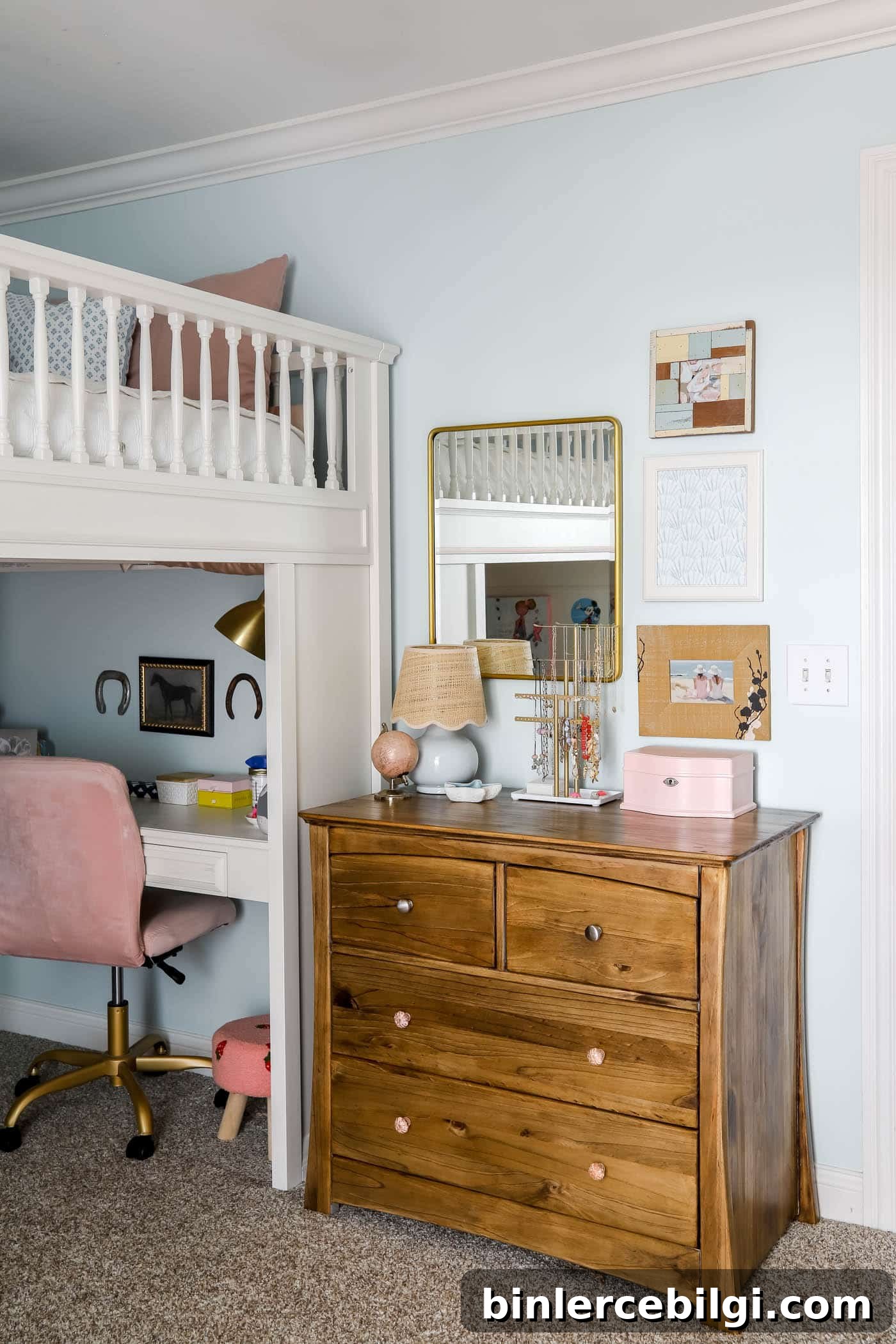 jewelry station in a preteen girls bedroom