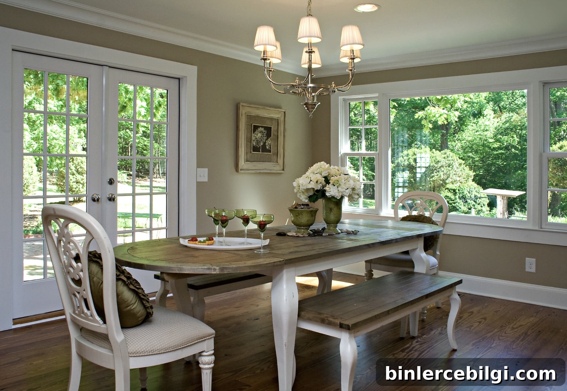 dining room with universal khaki painted walls
