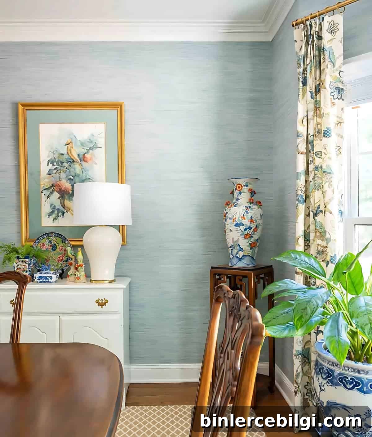 Timeless Blue Decor: Fall Styling & Dreamy Lake House Tour 6 blue grasscloth wallpaper in a traditional dining room