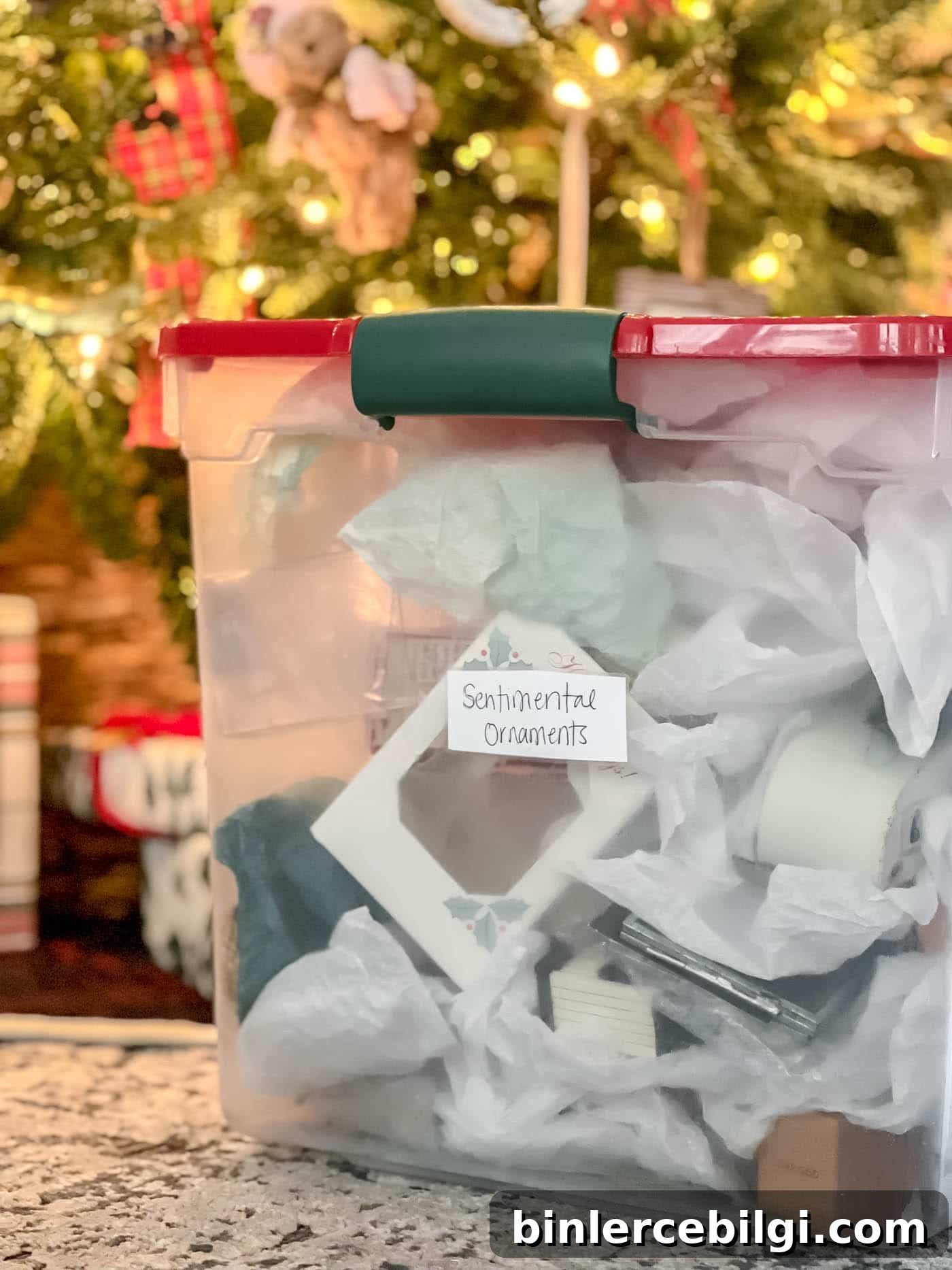 How to organize Christmas decorations