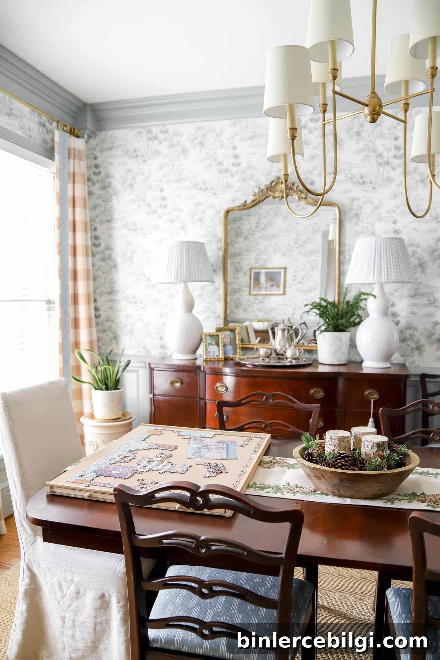 Post-Christmas Winter Decor Ideas to Cozy Up Your Home 9 puzzle table in the dining room after Christmas winter decor.