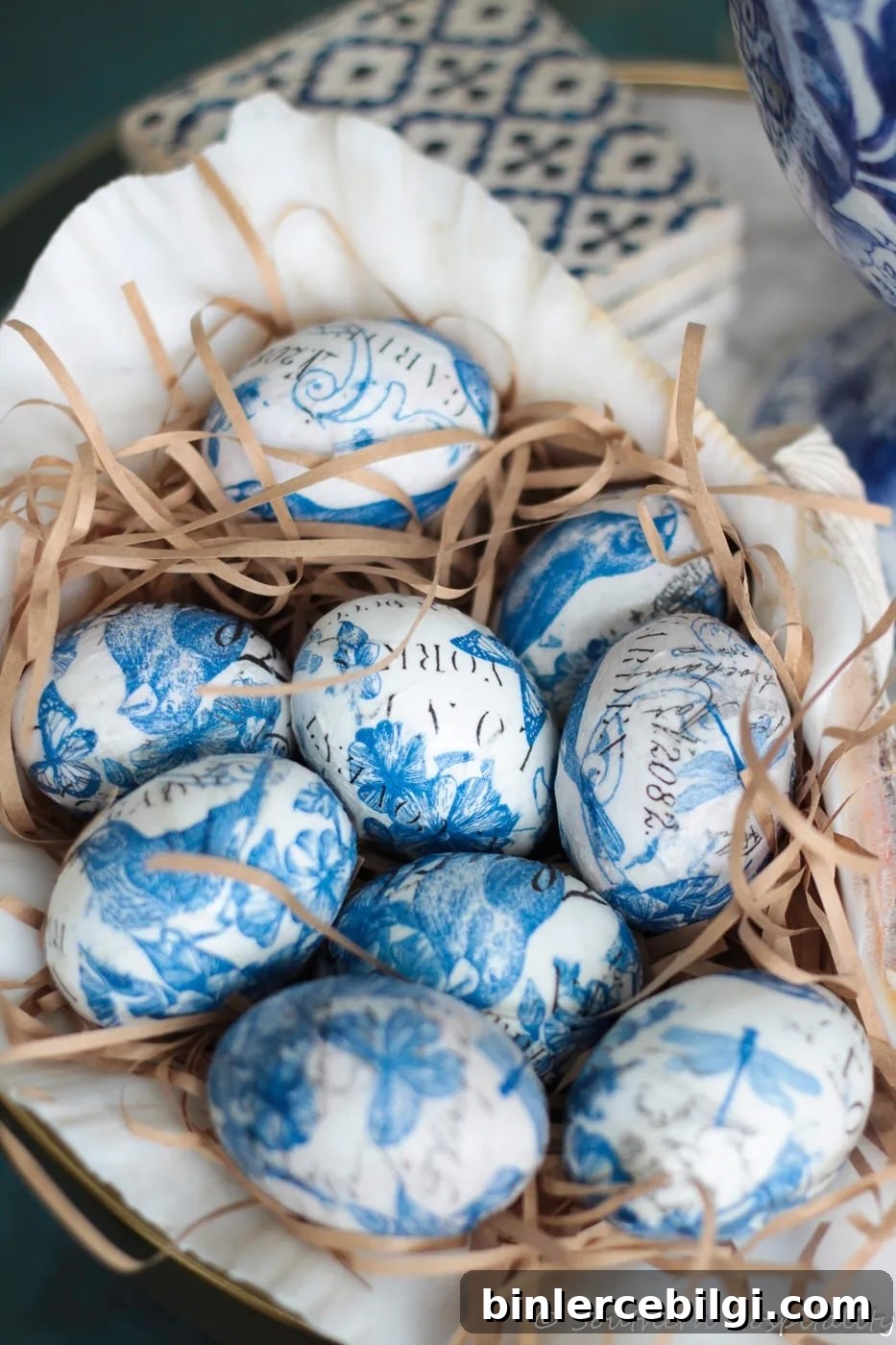 how to decoupage chinoiserie Easter eggs