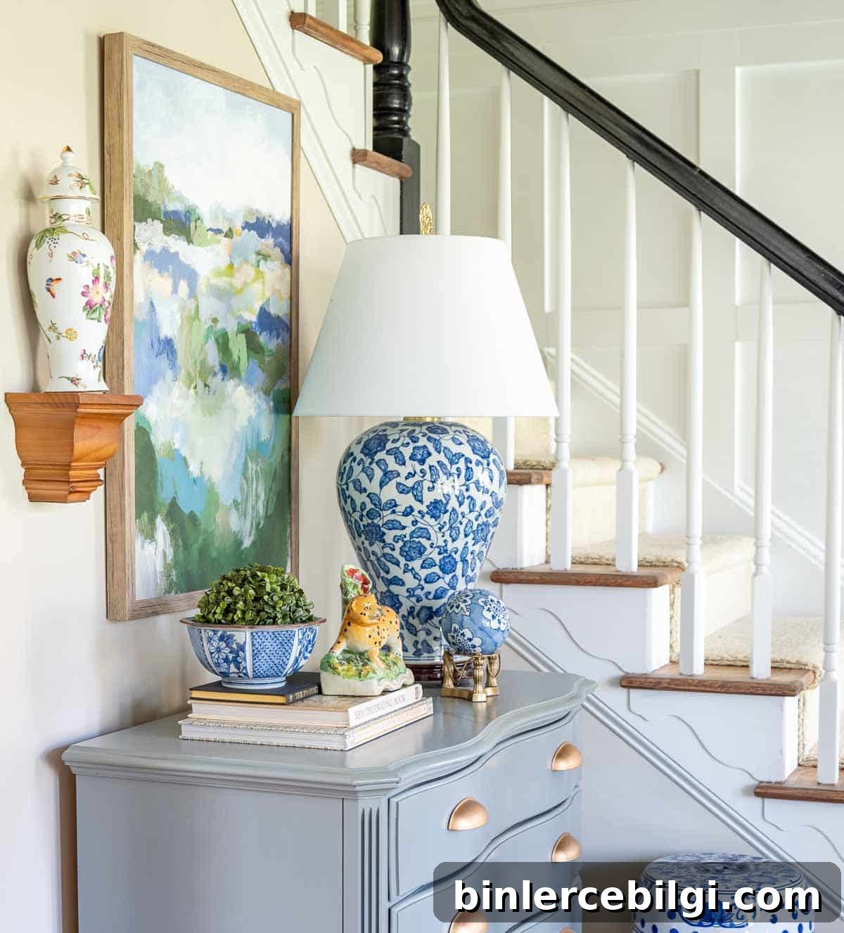 Summer Home Decor: Fresh Flower Arrangements and DIY Lampshades 13 5 Basic Decorating Rules According to Interior Designers