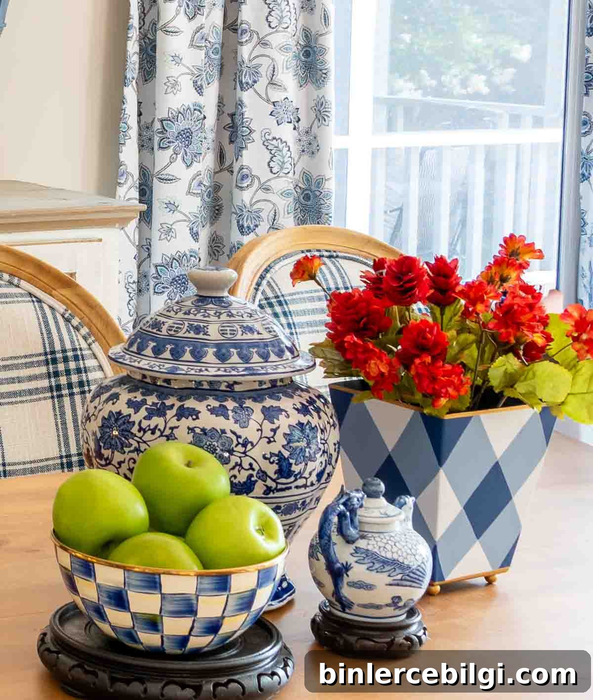 DIY Fall Decorating Projects and August Home Inspiration 6 Apples and blue-and-white decor on a table