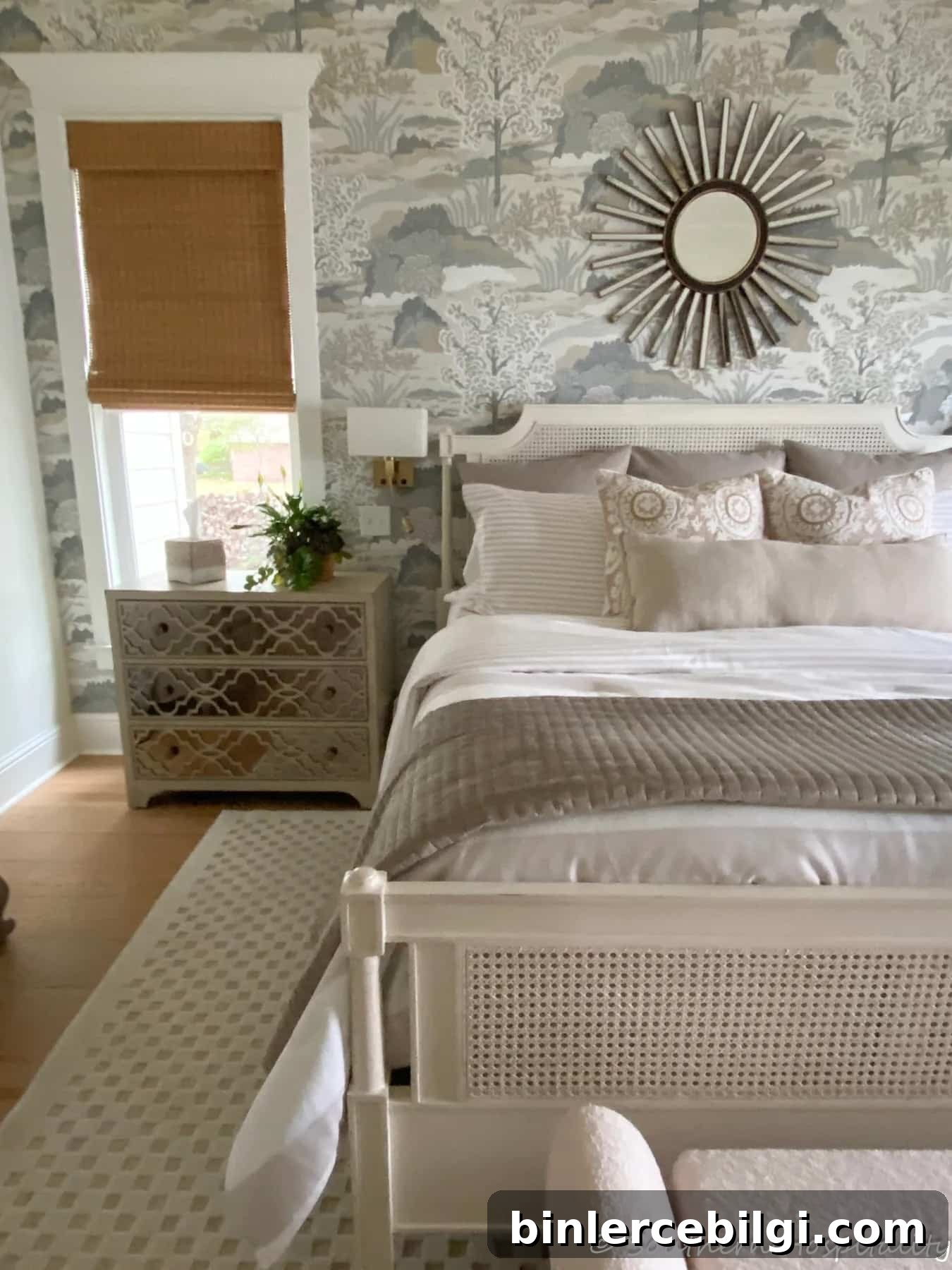 neutral coastal primary bedroom decor