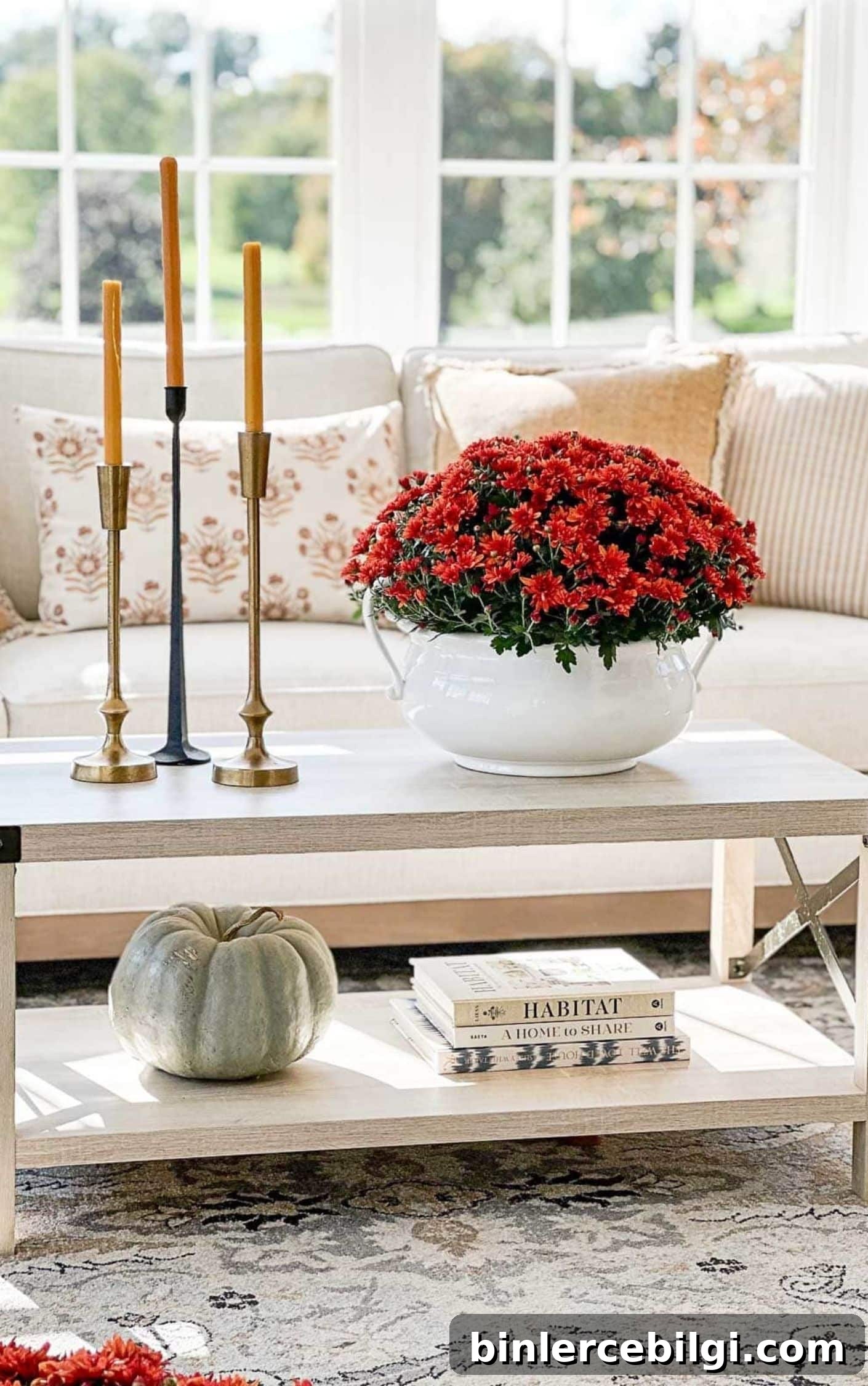 Decorating a Small Room For Fall Through Thanksgiving